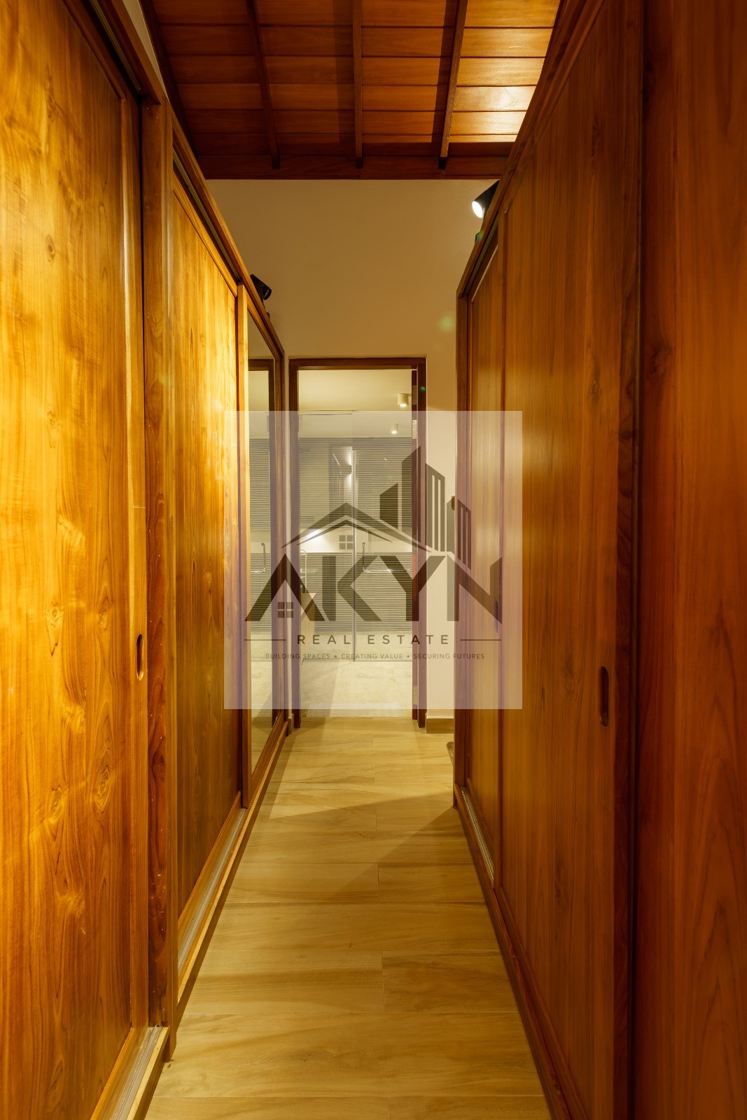 Property Gallery Photo